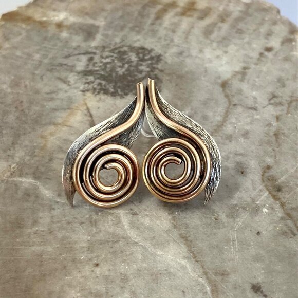 Artisan Textured Sterling Silver 925 Copper Mixed Metal Spiral Stud Earrings - Picture 7 of 16